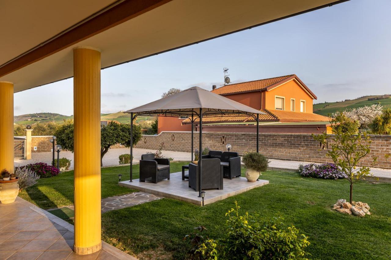 B&B La Canfora Atri Buitenkant foto
